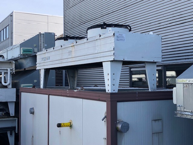 GuntnerS-AGVH-090.2a2-1-215kw cond.jpg